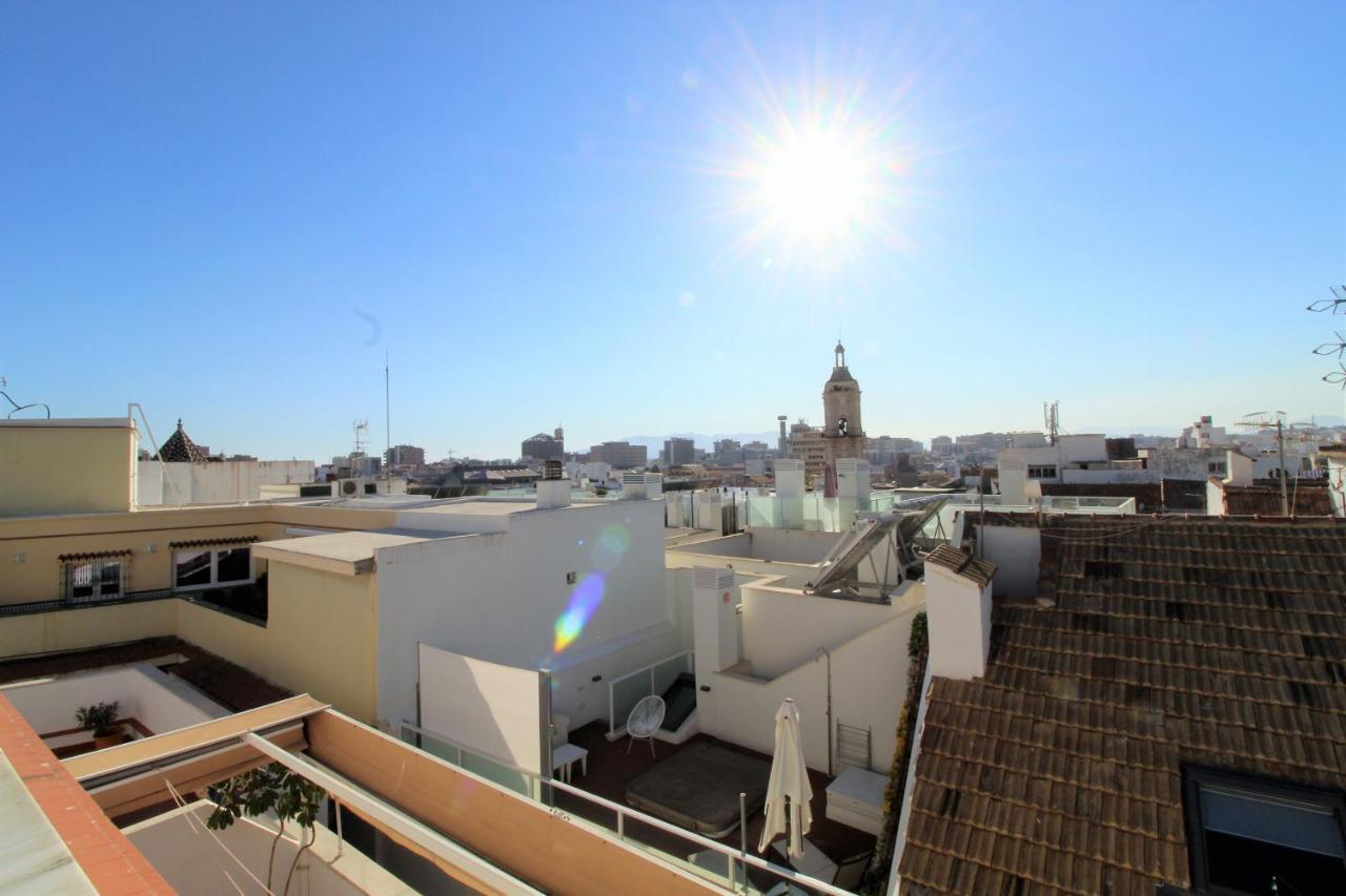 Suite Homes Atico Larios Малага Экстерьер фото